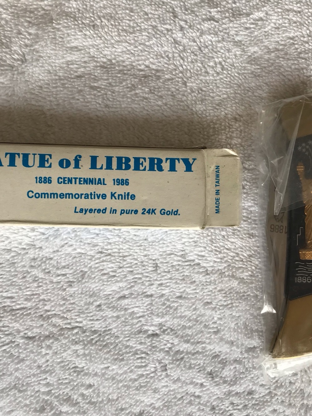 New in box Statue of Liberty 1886-1986 Commemorative Knife